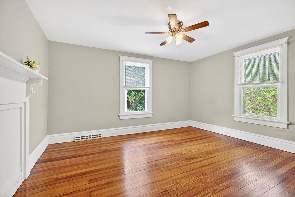 342 N LEWIS ST, STAUNTON, Virginia 24401, 3 Bedrooms Bedrooms, ,1 BathroomBathrooms,Residential,342 N LEWIS ST,676036 MLS # 676036