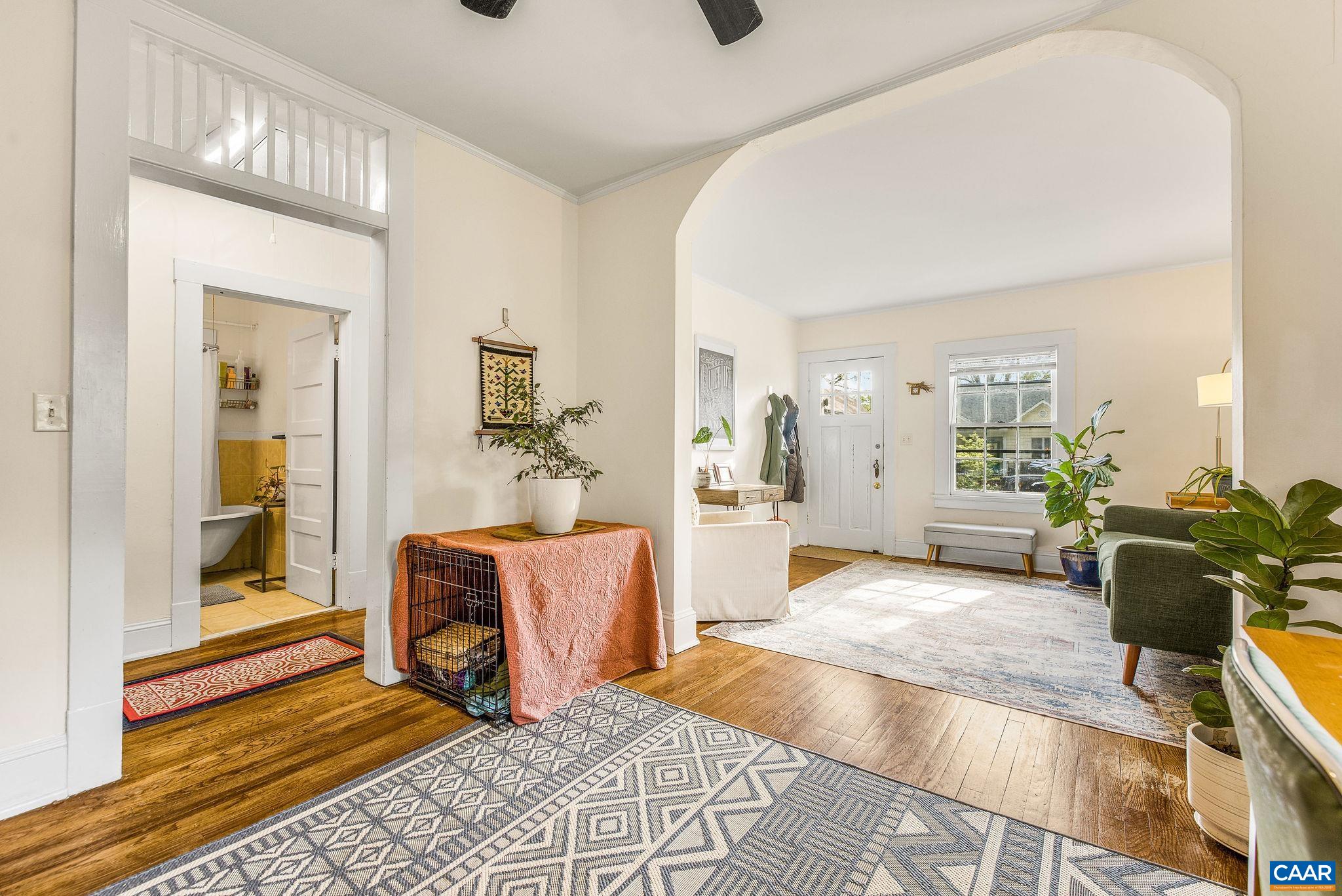 2325 HIGHLAND AVE, CHARLOTTESVILLE, Virginia 22902, 2 Bedrooms Bedrooms, ,1 BathroomBathrooms,Residential,2325 HIGHLAND AVE,676045 MLS # 676045