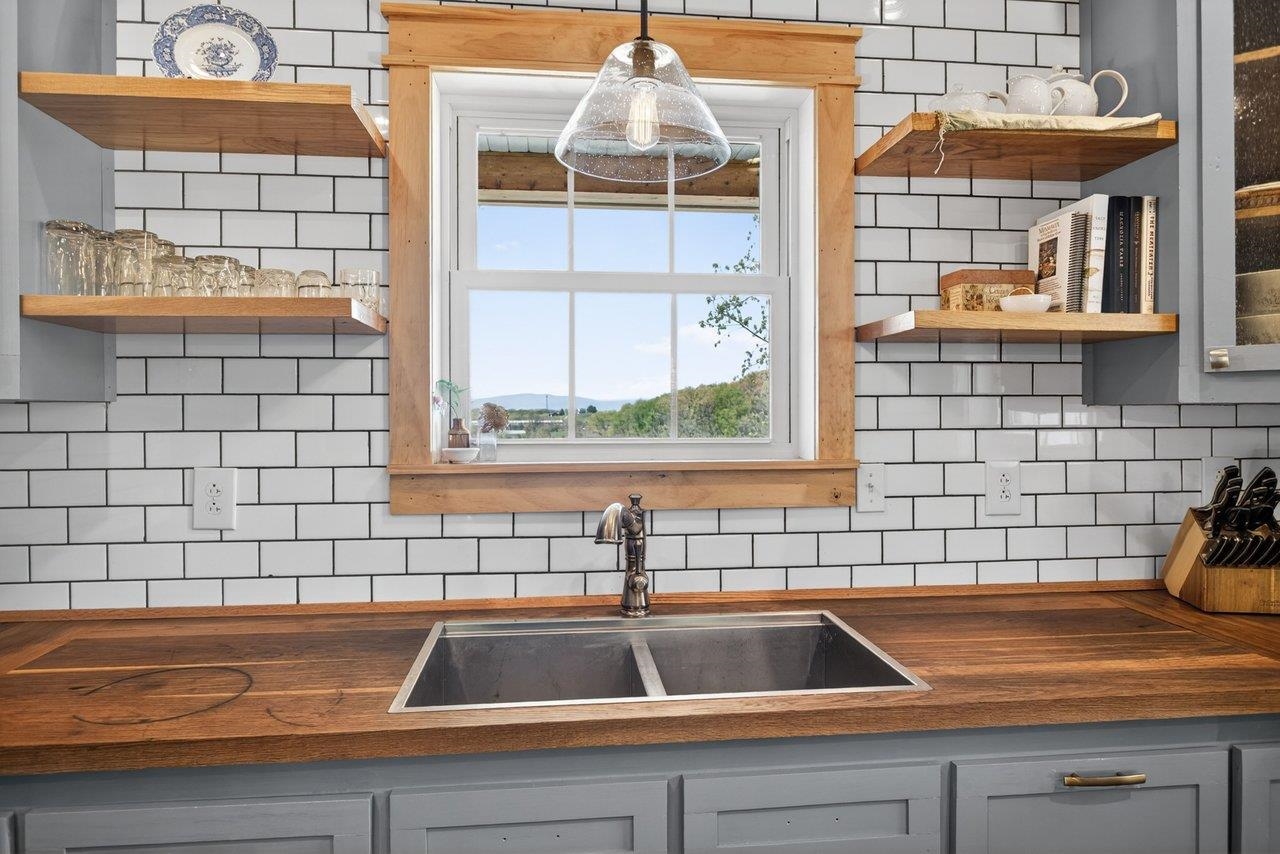 5266 FOOTHILLS LN, KEEZLETOWN, Virginia 22832, 3 Bedrooms Bedrooms, ,2 BathroomsBathrooms,Residential,5266 FOOTHILLS LN,676046 MLS # 676046