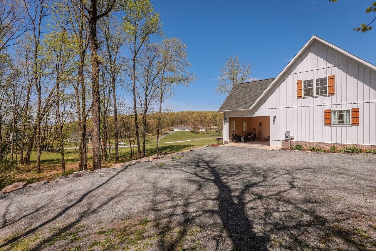 5266 FOOTHILLS LN, KEEZLETOWN, Virginia 22832, 3 Bedrooms Bedrooms, ,2 BathroomsBathrooms,Residential,5266 FOOTHILLS LN,676046 MLS # 676046