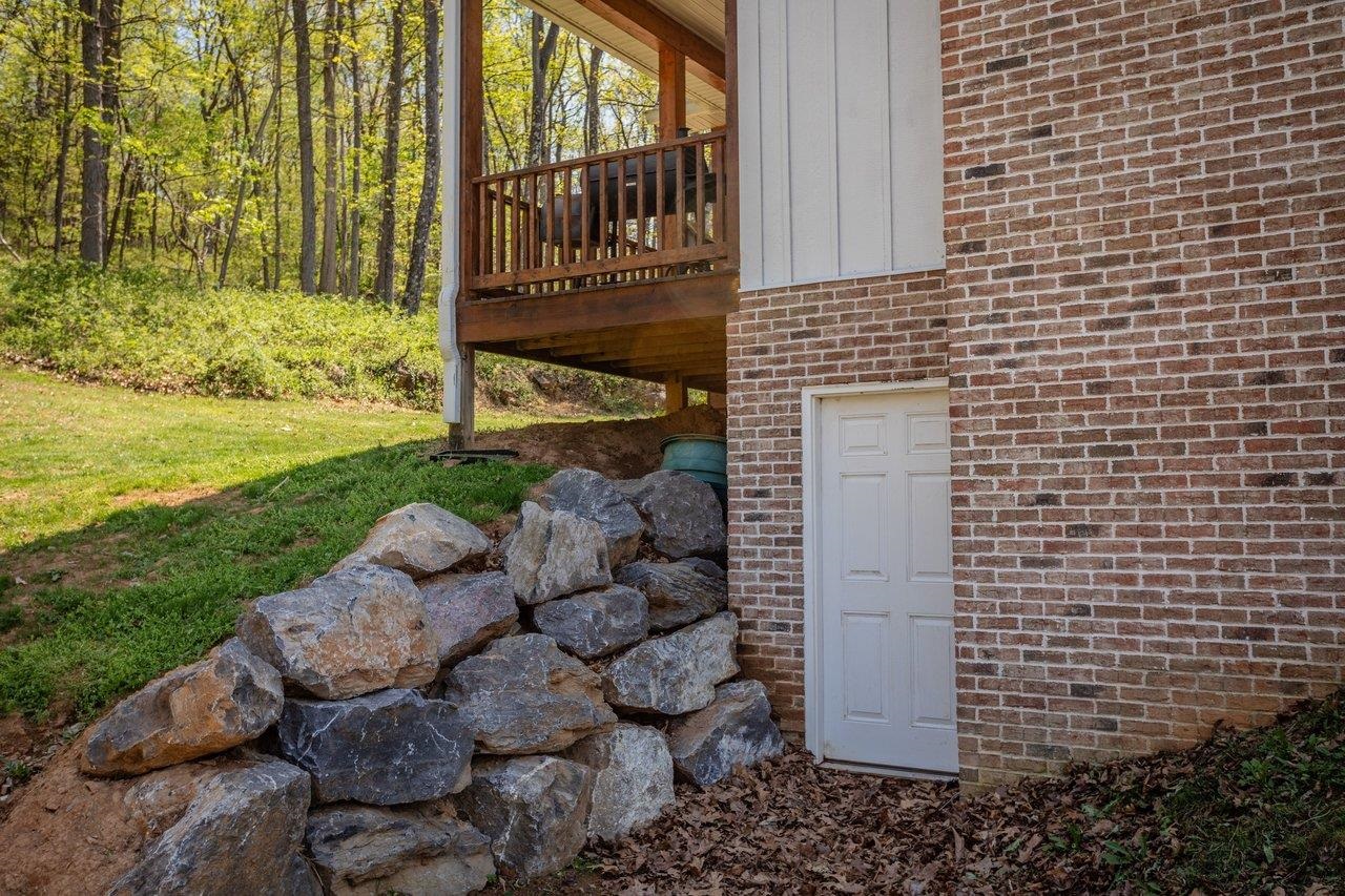 5266 FOOTHILLS LN, KEEZLETOWN, Virginia 22832, 3 Bedrooms Bedrooms, ,2 BathroomsBathrooms,Residential,5266 FOOTHILLS LN,676046 MLS # 676046