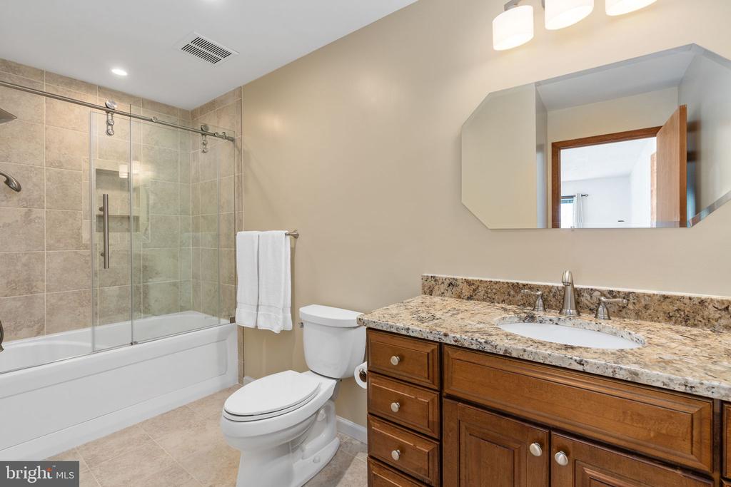 100 PLEASANT GROVE RD, LOCUST GROVE, Virginia 22508, 4 Bedrooms Bedrooms, ,3 BathroomsBathrooms,Residential,100 PLEASANT GROVE RD,VAOR2013850 MLS # VAOR2013850