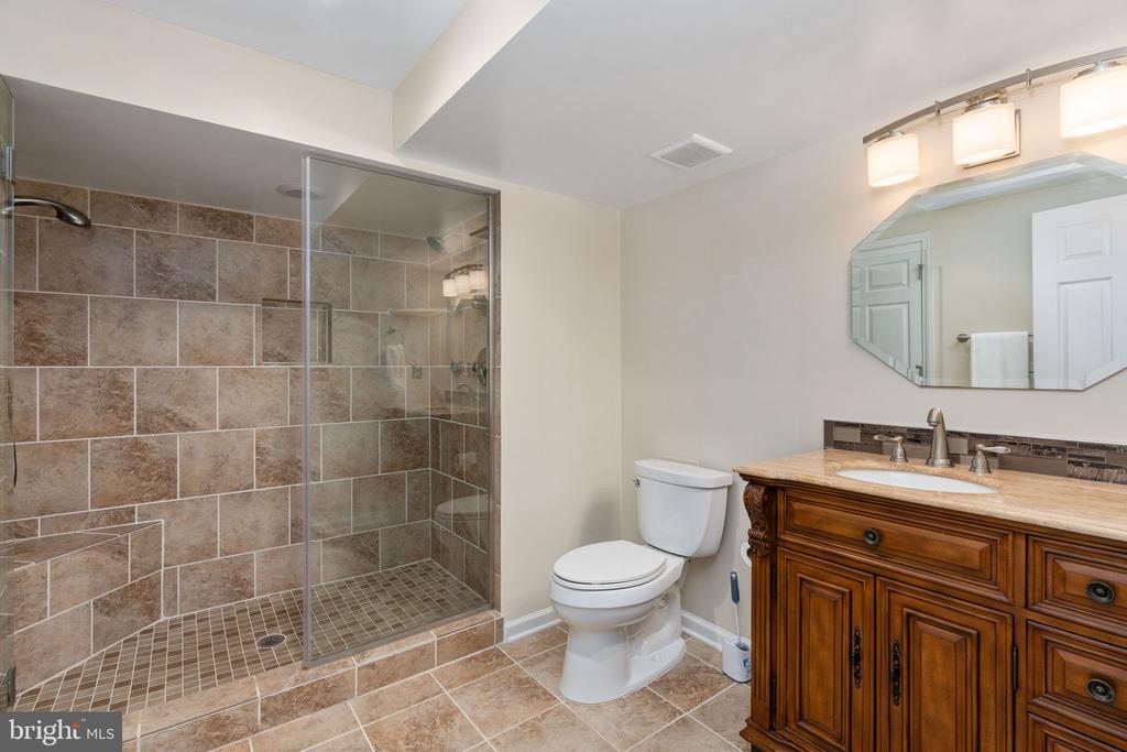 100 PLEASANT GROVE RD, LOCUST GROVE, Virginia 22508, 4 Bedrooms Bedrooms, ,3 BathroomsBathrooms,Residential,100 PLEASANT GROVE RD,VAOR2013850 MLS # VAOR2013850