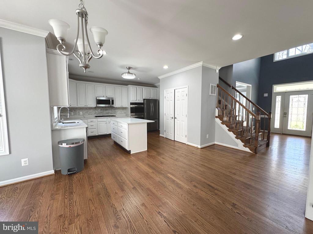 12001 HONOR BRIDGE FARM DR, SPOTSYLVANIA, Virginia 22551, 7 Bedrooms Bedrooms, ,5 BathroomsBathrooms,Residential,12001 HONOR BRIDGE FARM DR,VASP2041126 MLS # VASP2041126