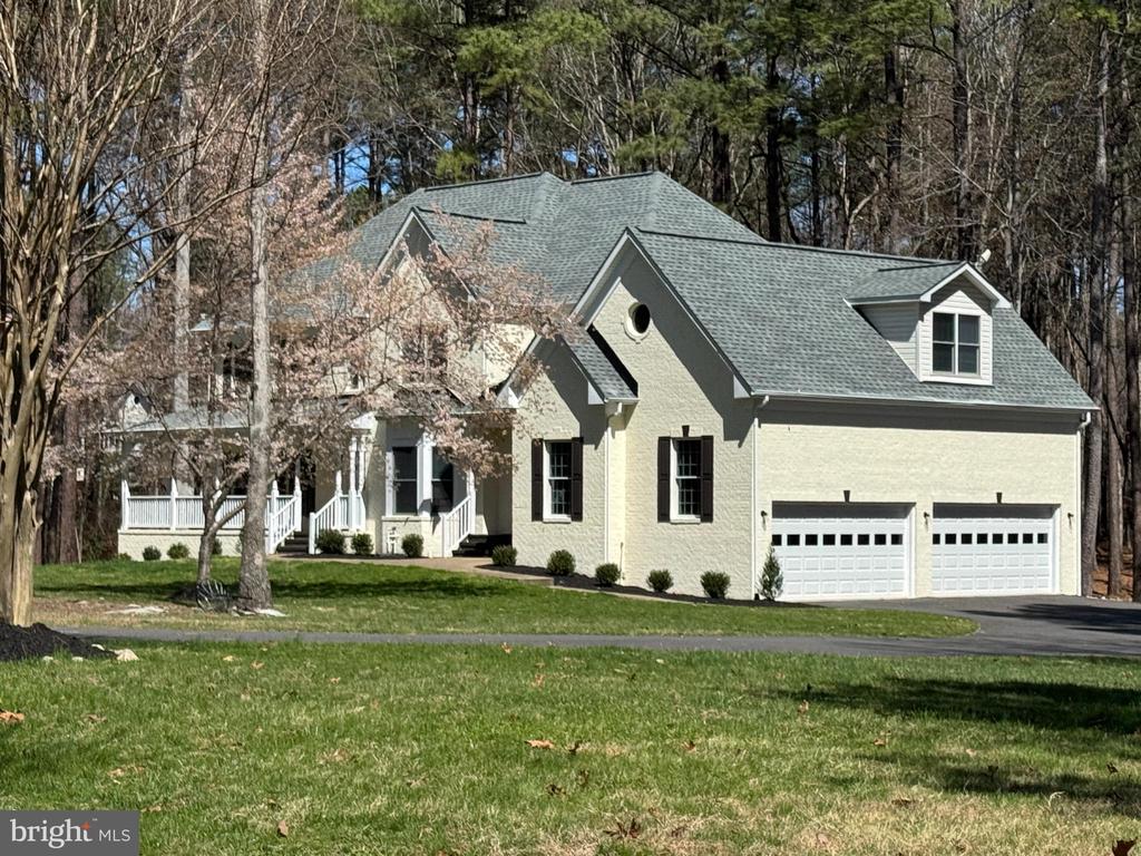 12001 HONOR BRIDGE FARM DR, SPOTSYLVANIA, Virginia 22551, 7 Bedrooms Bedrooms, ,5 BathroomsBathrooms,Residential,12001 HONOR BRIDGE FARM DR,VASP2041126 MLS # VASP2041126