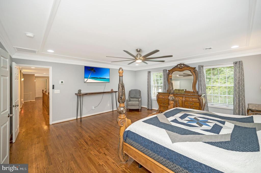 12001 HONOR BRIDGE FARM DR, SPOTSYLVANIA, Virginia 22551, 7 Bedrooms Bedrooms, ,5 BathroomsBathrooms,Residential,12001 HONOR BRIDGE FARM DR,VASP2041126 MLS # VASP2041126