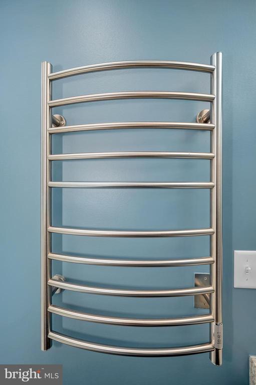 12001 HONOR BRIDGE FARM DR, SPOTSYLVANIA, Virginia 22551, 7 Bedrooms Bedrooms, ,5 BathroomsBathrooms,Residential,12001 HONOR BRIDGE FARM DR,VASP2041126 MLS # VASP2041126