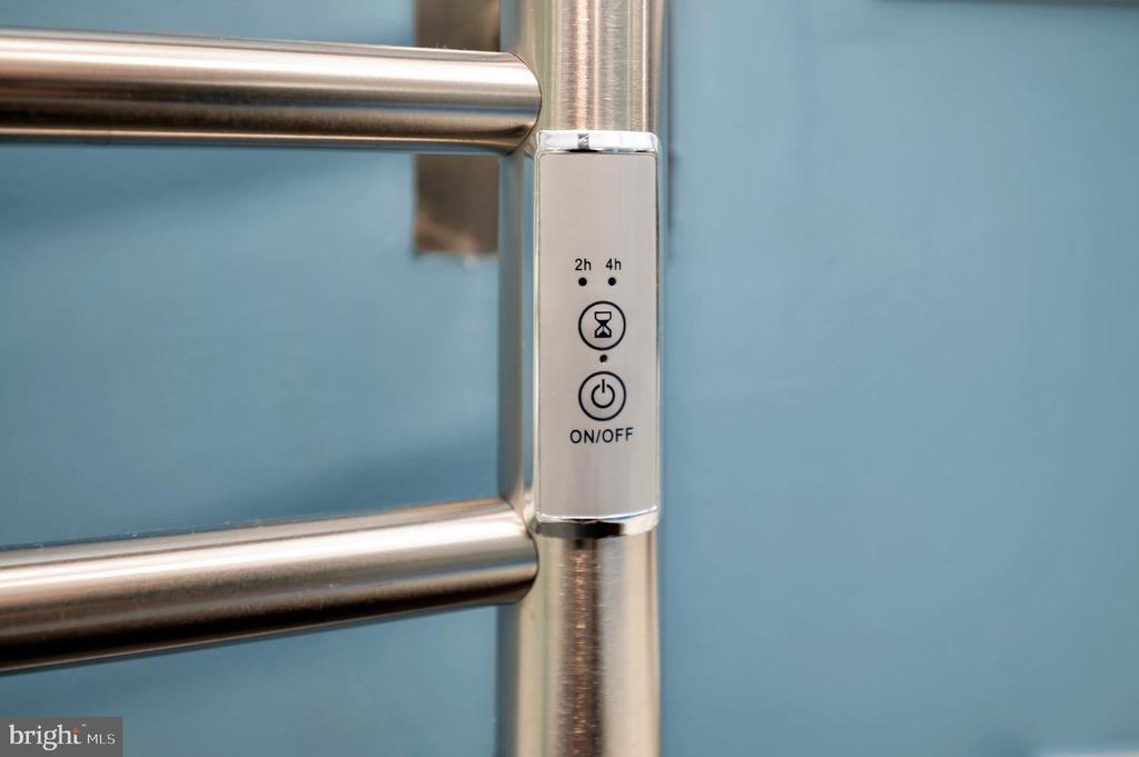 12001 HONOR BRIDGE FARM DR, SPOTSYLVANIA, Virginia 22551, 7 Bedrooms Bedrooms, ,5 BathroomsBathrooms,Residential,12001 HONOR BRIDGE FARM DR,VASP2041126 MLS # VASP2041126