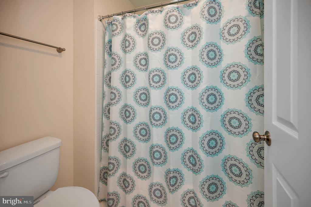 12001 HONOR BRIDGE FARM DR, SPOTSYLVANIA, Virginia 22551, 7 Bedrooms Bedrooms, ,5 BathroomsBathrooms,Residential,12001 HONOR BRIDGE FARM DR,VASP2041126 MLS # VASP2041126