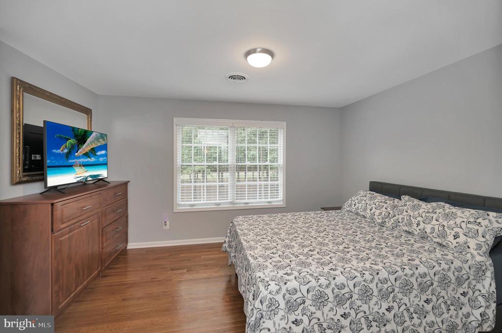 12001 HONOR BRIDGE FARM DR, SPOTSYLVANIA, Virginia 22551, 7 Bedrooms Bedrooms, ,5 BathroomsBathrooms,Residential,12001 HONOR BRIDGE FARM DR,VASP2041126 MLS # VASP2041126