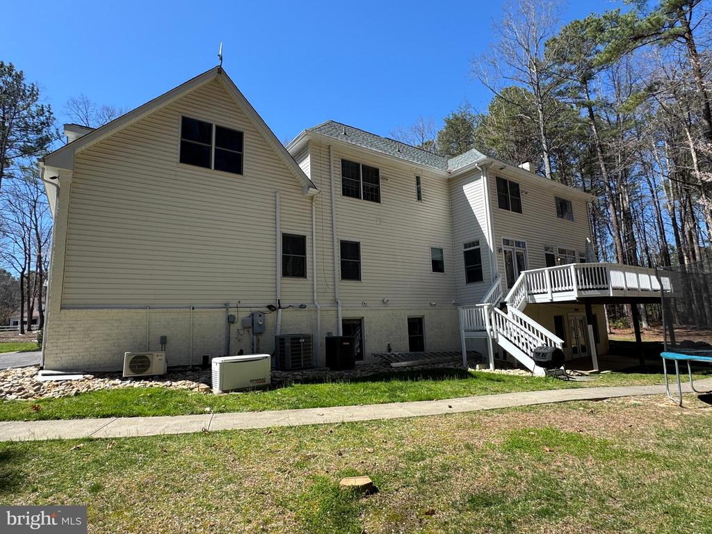 12001 HONOR BRIDGE FARM DR, SPOTSYLVANIA, Virginia 22551, 7 Bedrooms Bedrooms, ,5 BathroomsBathrooms,Residential,12001 HONOR BRIDGE FARM DR,VASP2041126 MLS # VASP2041126