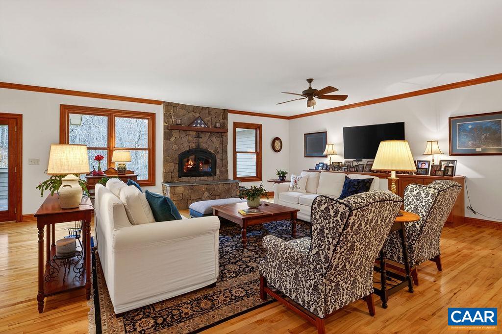 519 FOOTHILLS DR, NELLYSFORD, Virginia 22958, 4 Bedrooms Bedrooms, ,3 BathroomsBathrooms,Residential,519 FOOTHILLS DR,672810 MLS # 672810