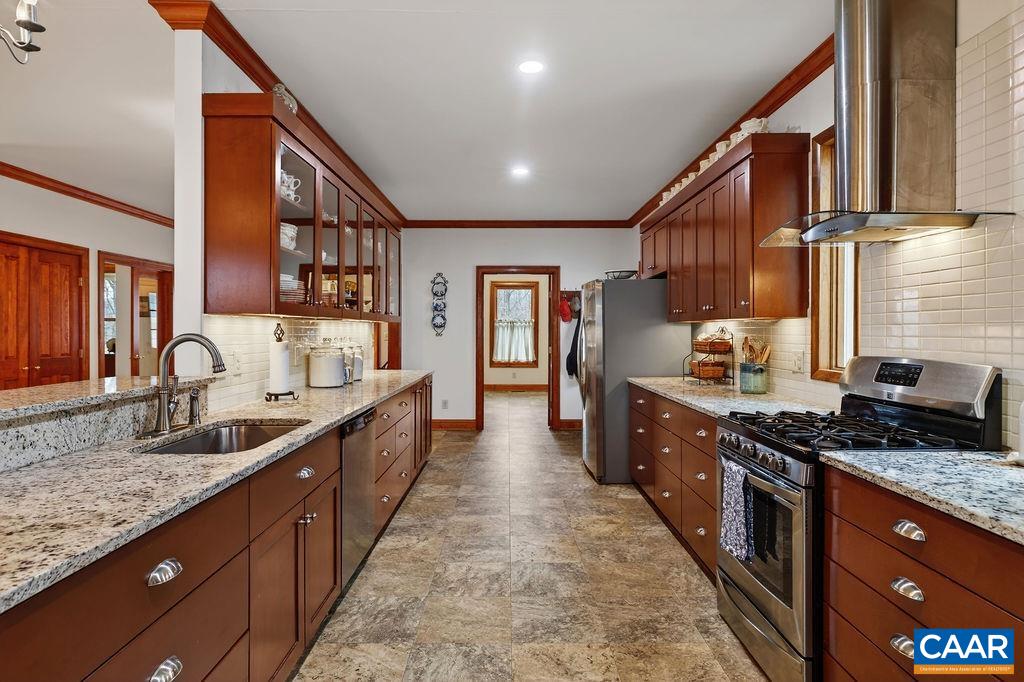 519 FOOTHILLS DR, NELLYSFORD, Virginia 22958, 4 Bedrooms Bedrooms, ,3 BathroomsBathrooms,Residential,519 FOOTHILLS DR,672810 MLS # 672810