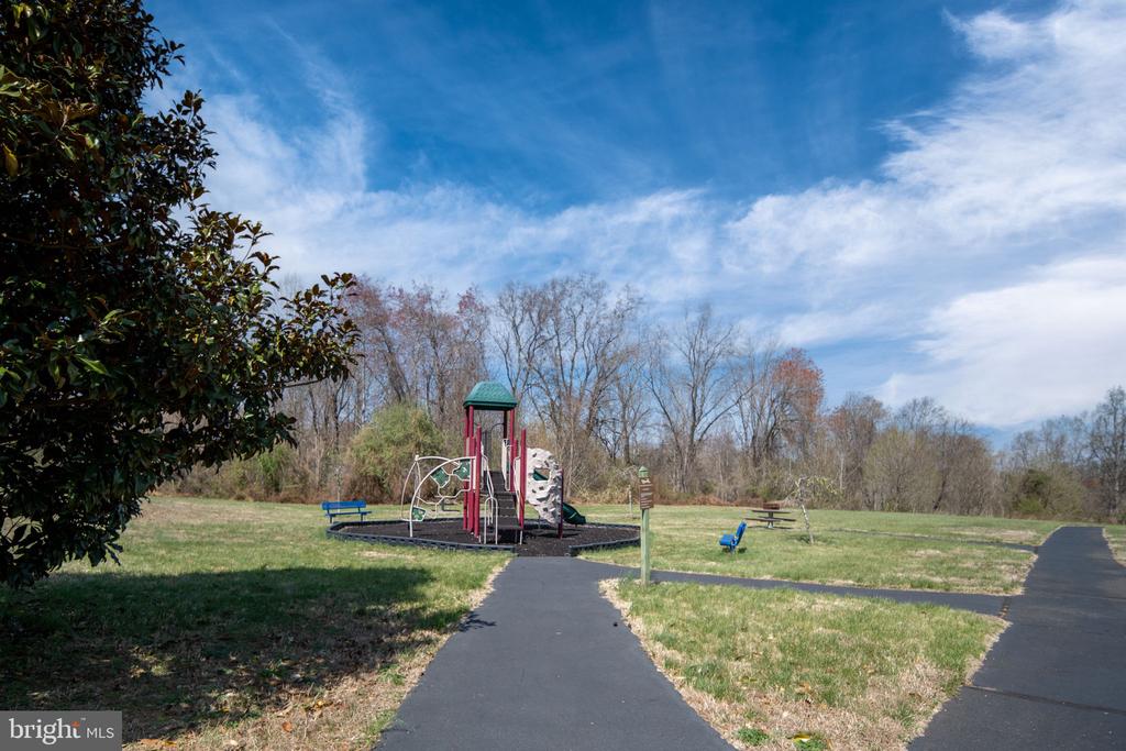 10752 BRIDLEREIN COURT, SPOTSYLVANIA, Virginia 22553, 4 Bedrooms Bedrooms, ,2 BathroomsBathrooms,Residential,10752 BRIDLEREIN COURT,VASP2040532 MLS # VASP2040532