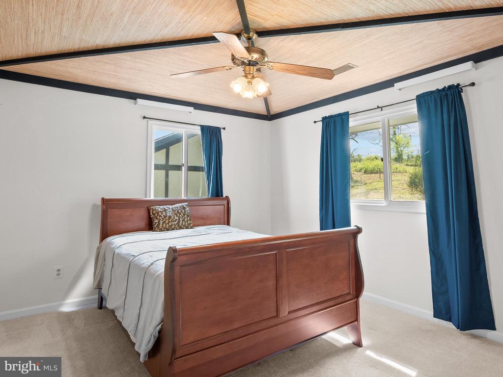 8396 RIXEYVILLE RD, RIXEYVILLE, Virginia 22737, 6 Bedrooms Bedrooms, ,4 BathroomsBathrooms,Residential,8396 RIXEYVILLE RD,VACU2013294 MLS # VACU2013294