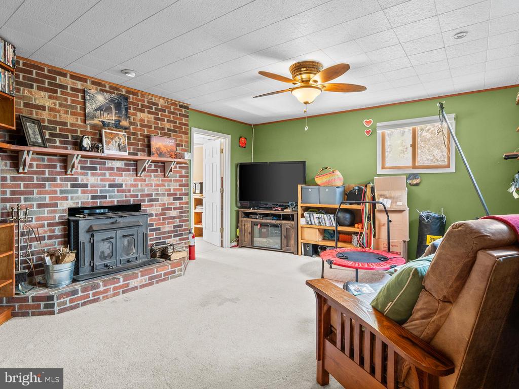 8396 RIXEYVILLE RD, RIXEYVILLE, Virginia 22737, 6 Bedrooms Bedrooms, ,4 BathroomsBathrooms,Residential,8396 RIXEYVILLE RD,VACU2013294 MLS # VACU2013294