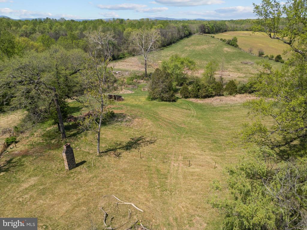 8396 RIXEYVILLE RD, RIXEYVILLE, Virginia 22737, 6 Bedrooms Bedrooms, ,4 BathroomsBathrooms,Residential,8396 RIXEYVILLE RD,VACU2013294 MLS # VACU2013294