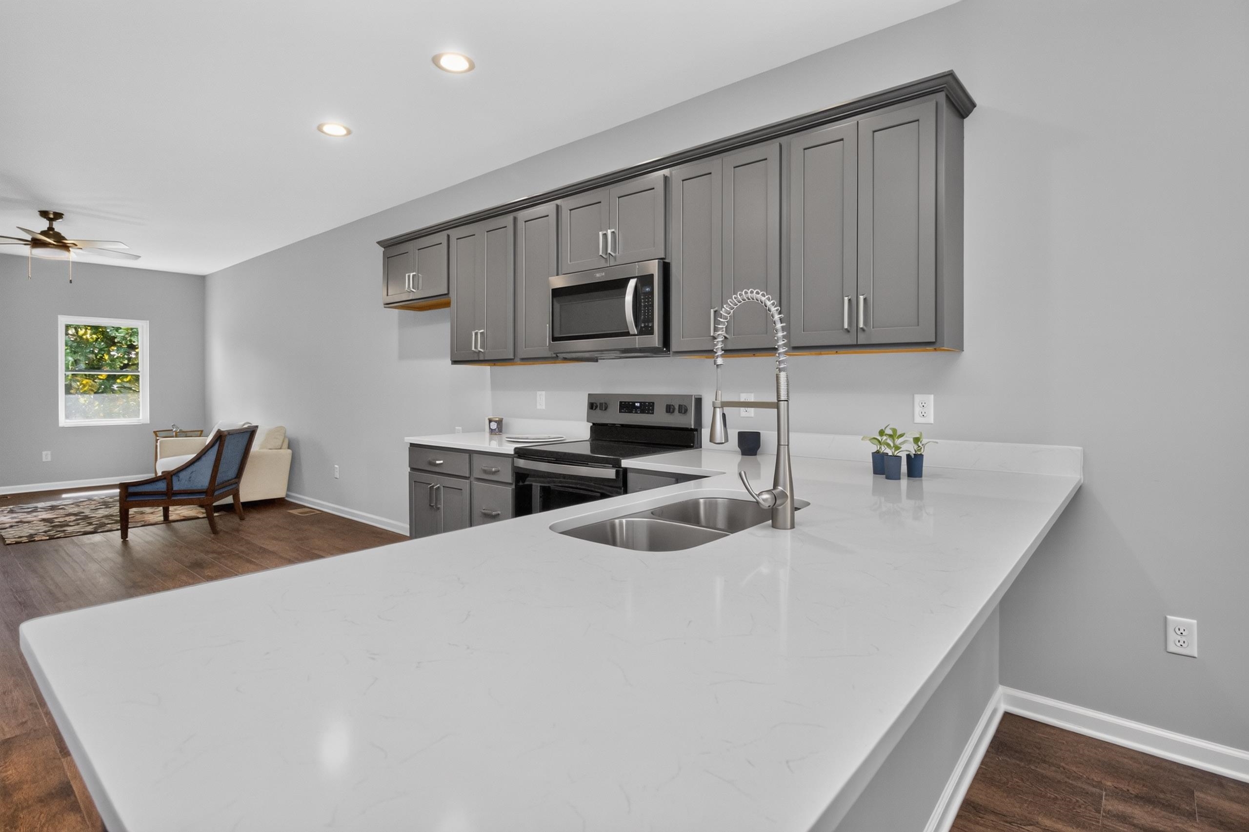 93 BEVERLEY ST, VERONA, Virginia 24482, 3 Bedrooms Bedrooms, ,2 BathroomsBathrooms,Residential,93 BEVERLEY ST,676054 MLS # 676054 93 BEVERLEY ST, VERONA, Virginia 24482, 3 Bedrooms Bedrooms, ,2 BathroomsBathrooms,Residential,93 BEVERLEY ST,676054 MLS # 676054