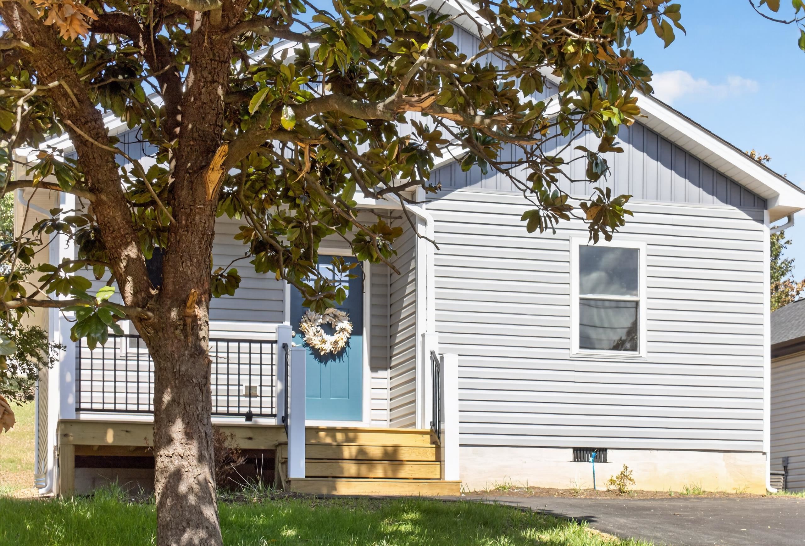 93 BEVERLEY ST, VERONA, Virginia 24482, 3 Bedrooms Bedrooms, ,2 BathroomsBathrooms,Residential,93 BEVERLEY ST,676054 MLS # 676054 93 BEVERLEY ST, VERONA, Virginia 24482, 3 Bedrooms Bedrooms, ,2 BathroomsBathrooms,Residential,93 BEVERLEY ST,676054 MLS # 676054