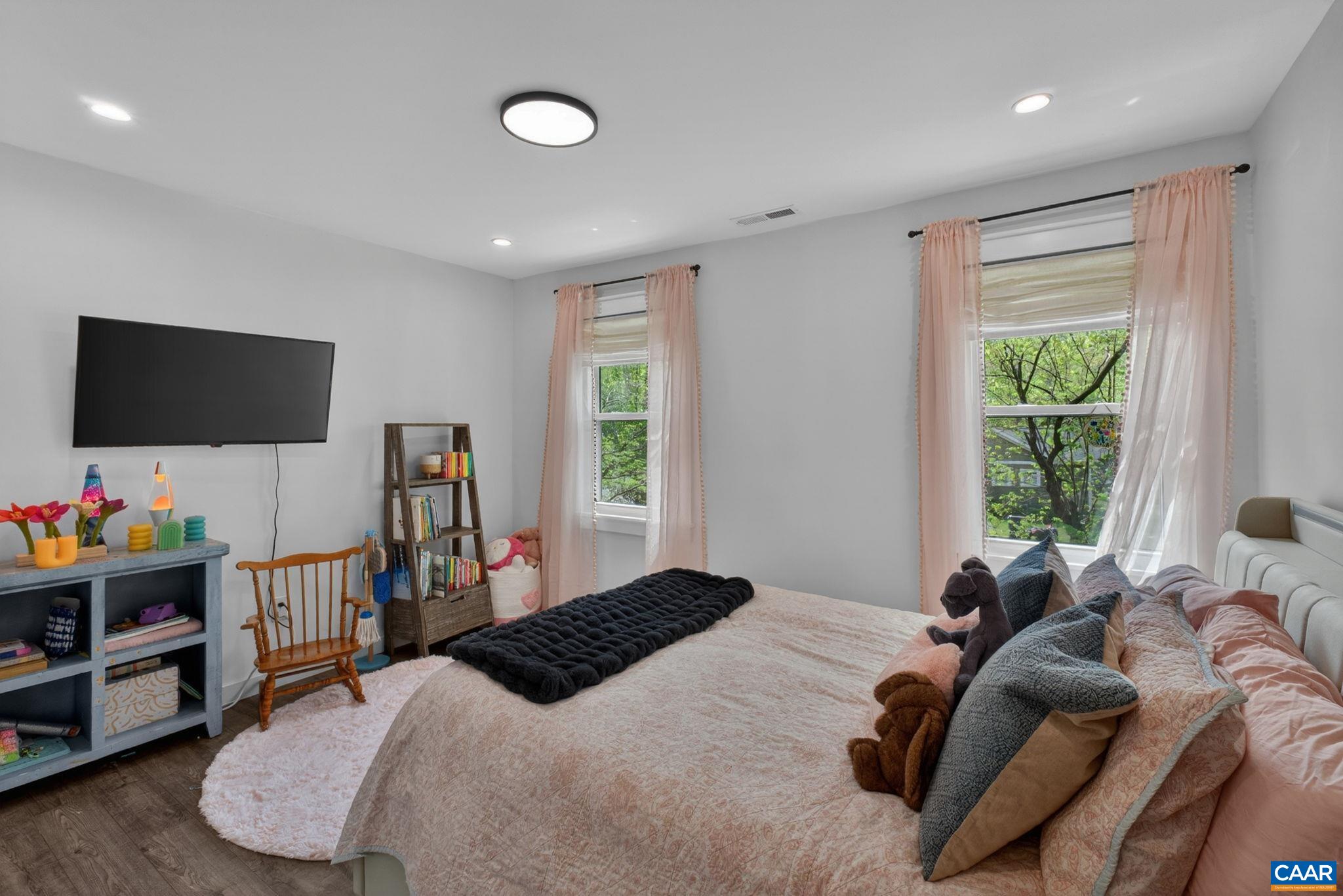 1 TARA CT, PALMYRA, Virginia 22963, 3 Bedrooms Bedrooms, ,2 BathroomsBathrooms,Residential,Lake Monticello Charmer,1 TARA CT,676056 MLS # 676056