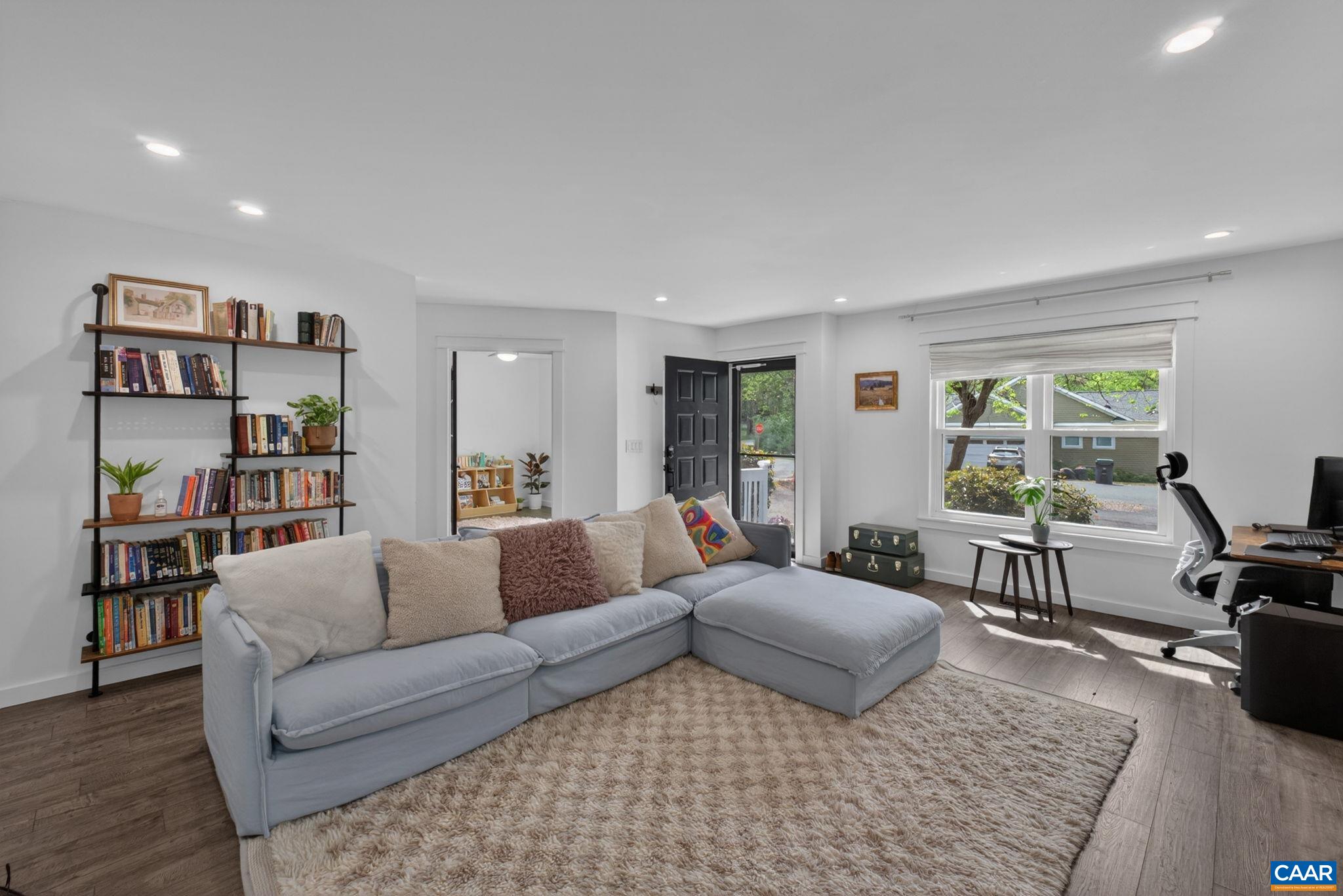 1 TARA CT, PALMYRA, Virginia 22963, 3 Bedrooms Bedrooms, ,2 BathroomsBathrooms,Residential,Lake Monticello Charmer,1 TARA CT,676056 MLS # 676056