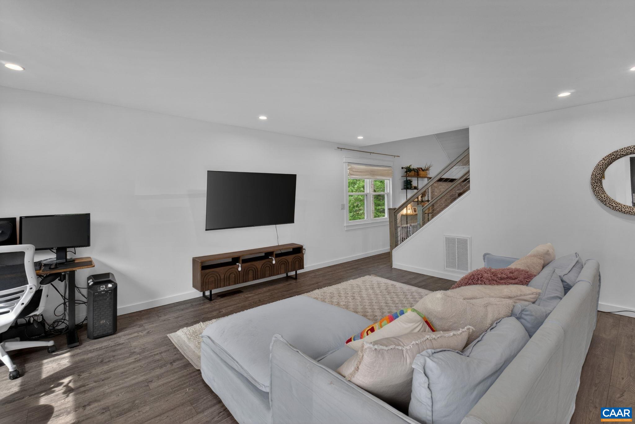 1 TARA CT, PALMYRA, Virginia 22963, 3 Bedrooms Bedrooms, ,2 BathroomsBathrooms,Residential,Lake Monticello Charmer,1 TARA CT,676056 MLS # 676056