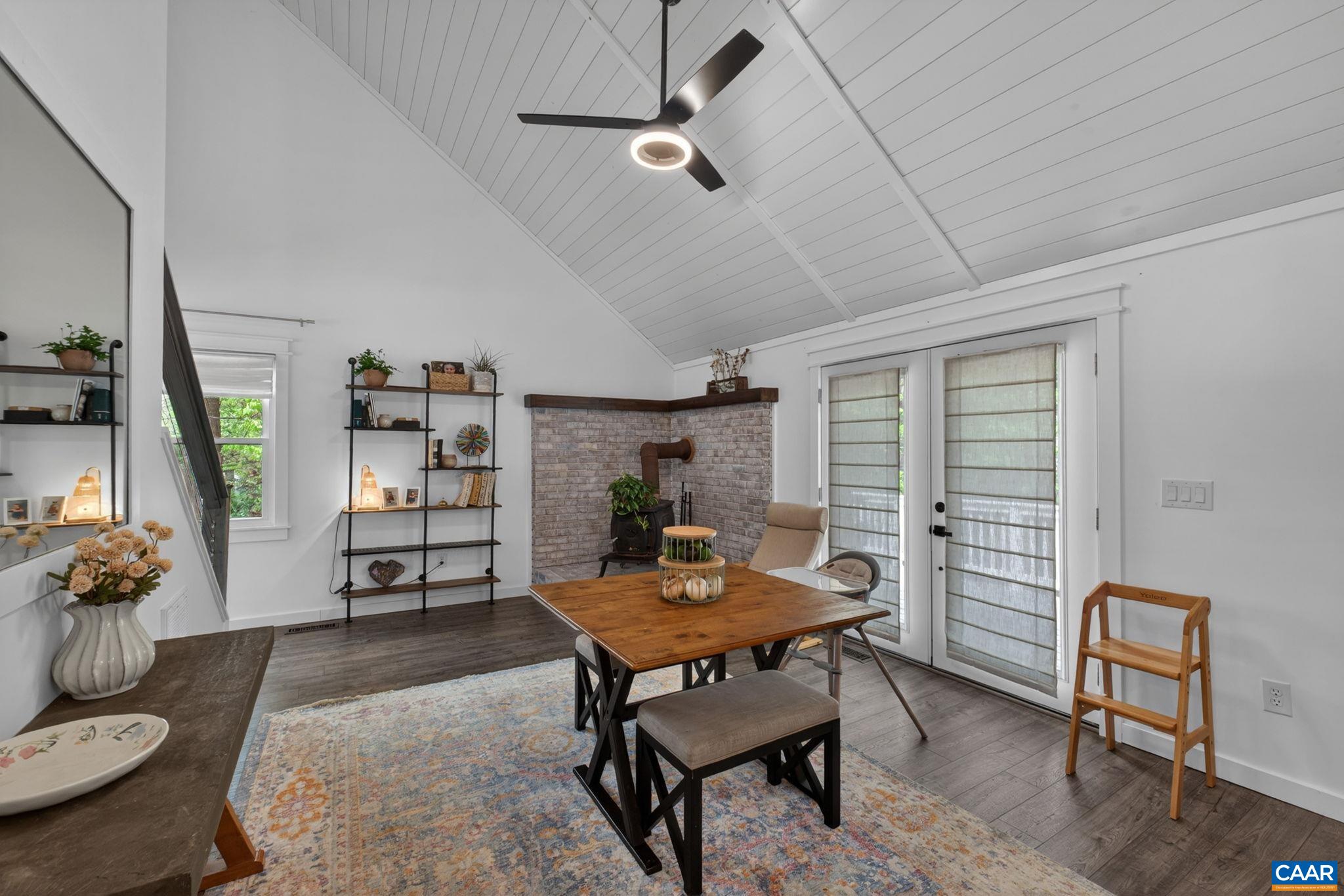 1 TARA CT, PALMYRA, Virginia 22963, 3 Bedrooms Bedrooms, ,2 BathroomsBathrooms,Residential,Lake Monticello Charmer,1 TARA CT,676056 MLS # 676056