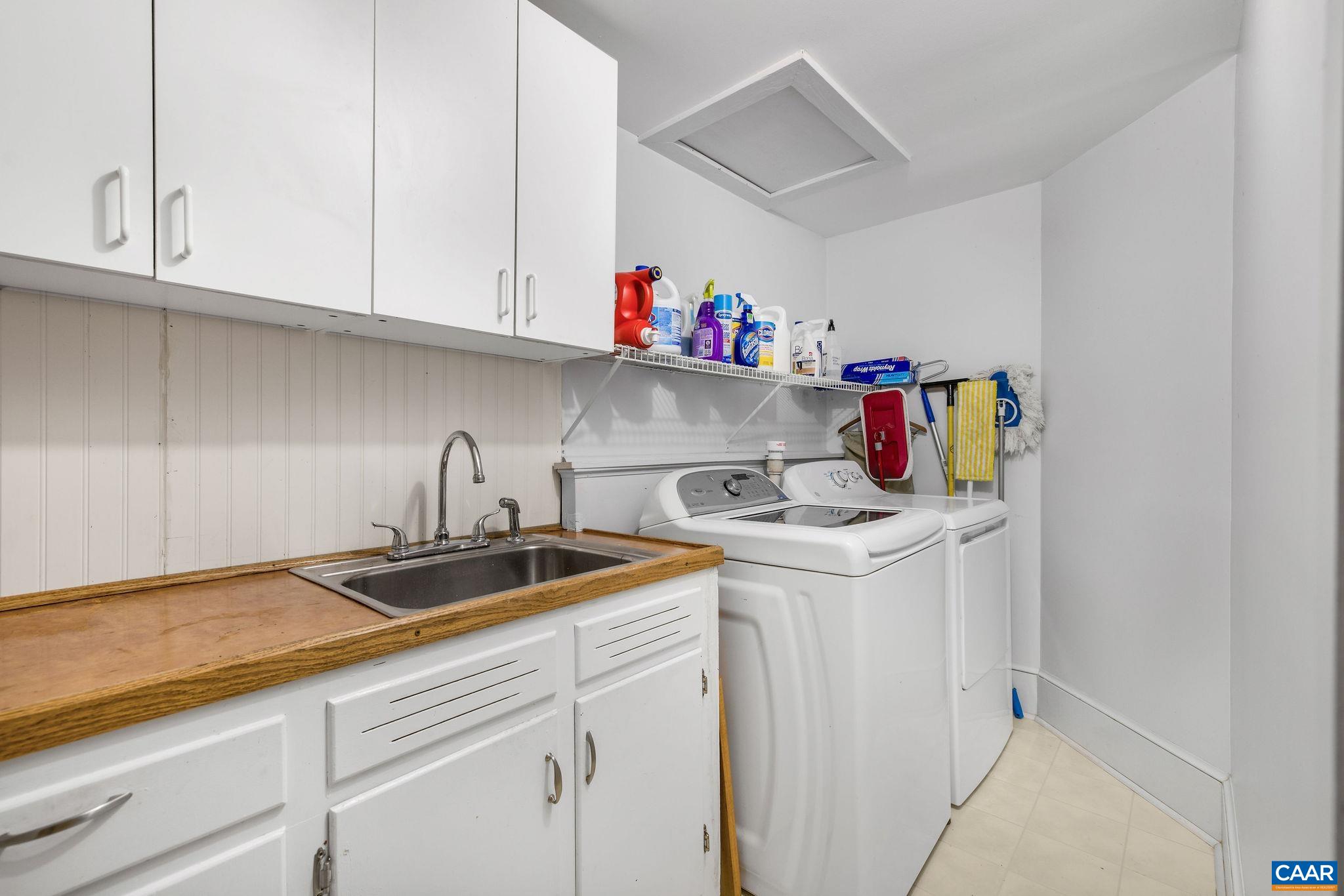 3665 OLD RIVER TRL, POWHATAN, Virginia 23139, 4 Bedrooms Bedrooms, ,3 BathroomsBathrooms,Residential,Pleasant Oak,3665 OLD RIVER TRL,676057 MLS # 676057