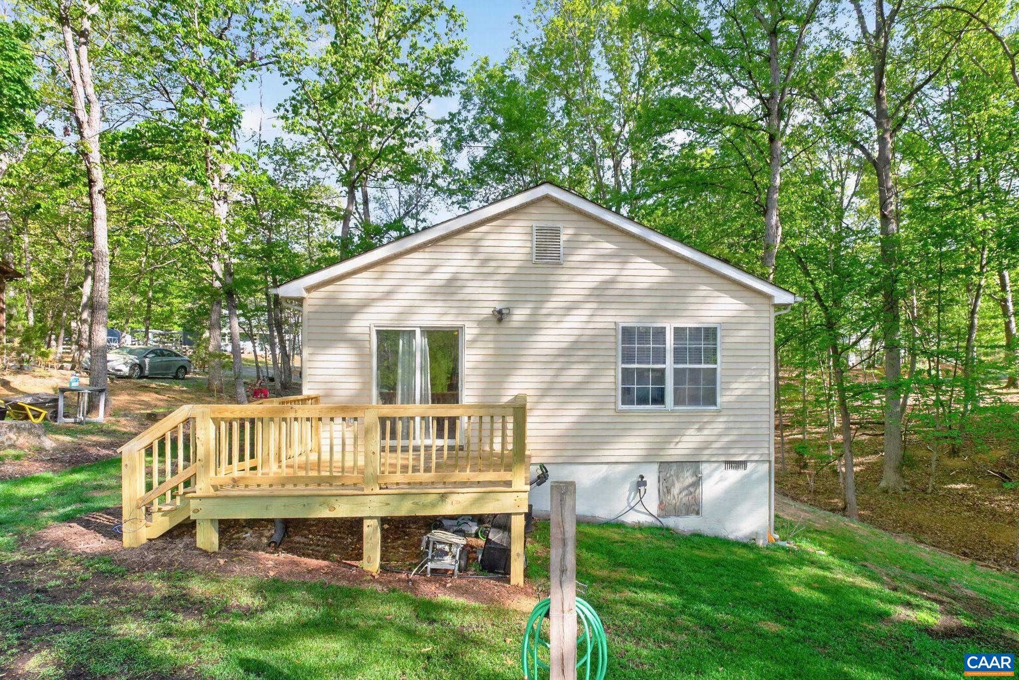 31 WOODLAWN DR, PALMYRA, Virginia 22963, 3 Bedrooms Bedrooms, ,2 BathroomsBathrooms,Residential,31 WOODLAWN DR,676058 MLS # 676058