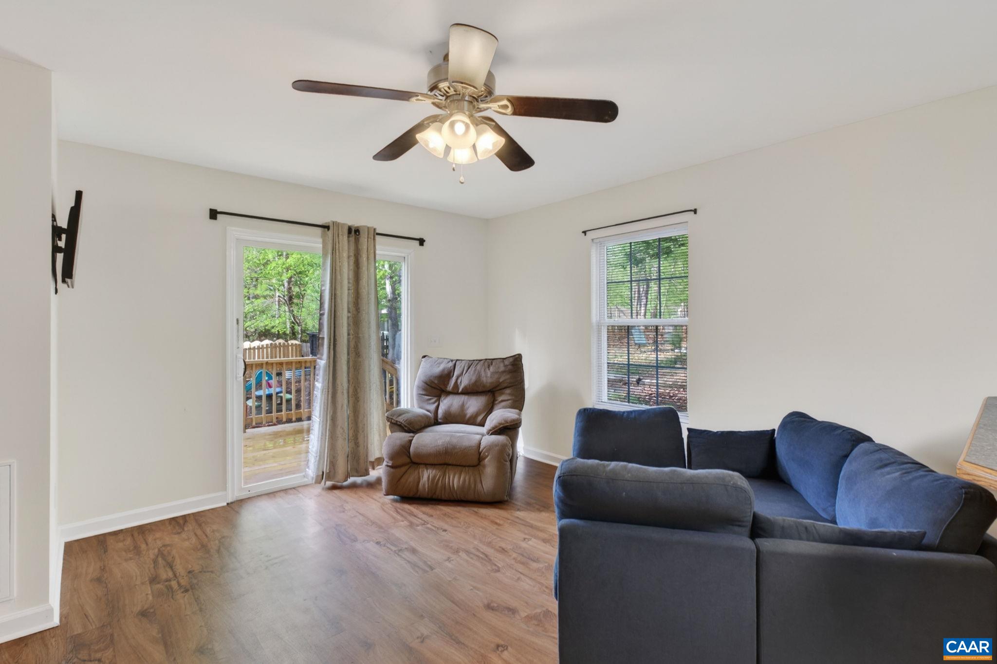 31 WOODLAWN DR, PALMYRA, Virginia 22963, 3 Bedrooms Bedrooms, ,2 BathroomsBathrooms,Residential,31 WOODLAWN DR,676058 MLS # 676058