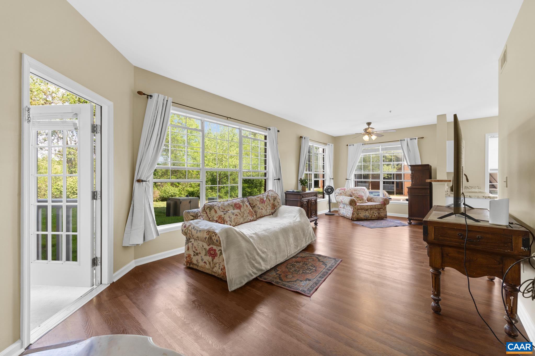 300 RIVERBEND DR, CHARLOTTESVILLE, Virginia 22911, 1 Bedroom Bedrooms, ,1 BathroomBathrooms,Residential,300 RIVERBEND DR,676059 MLS # 676059