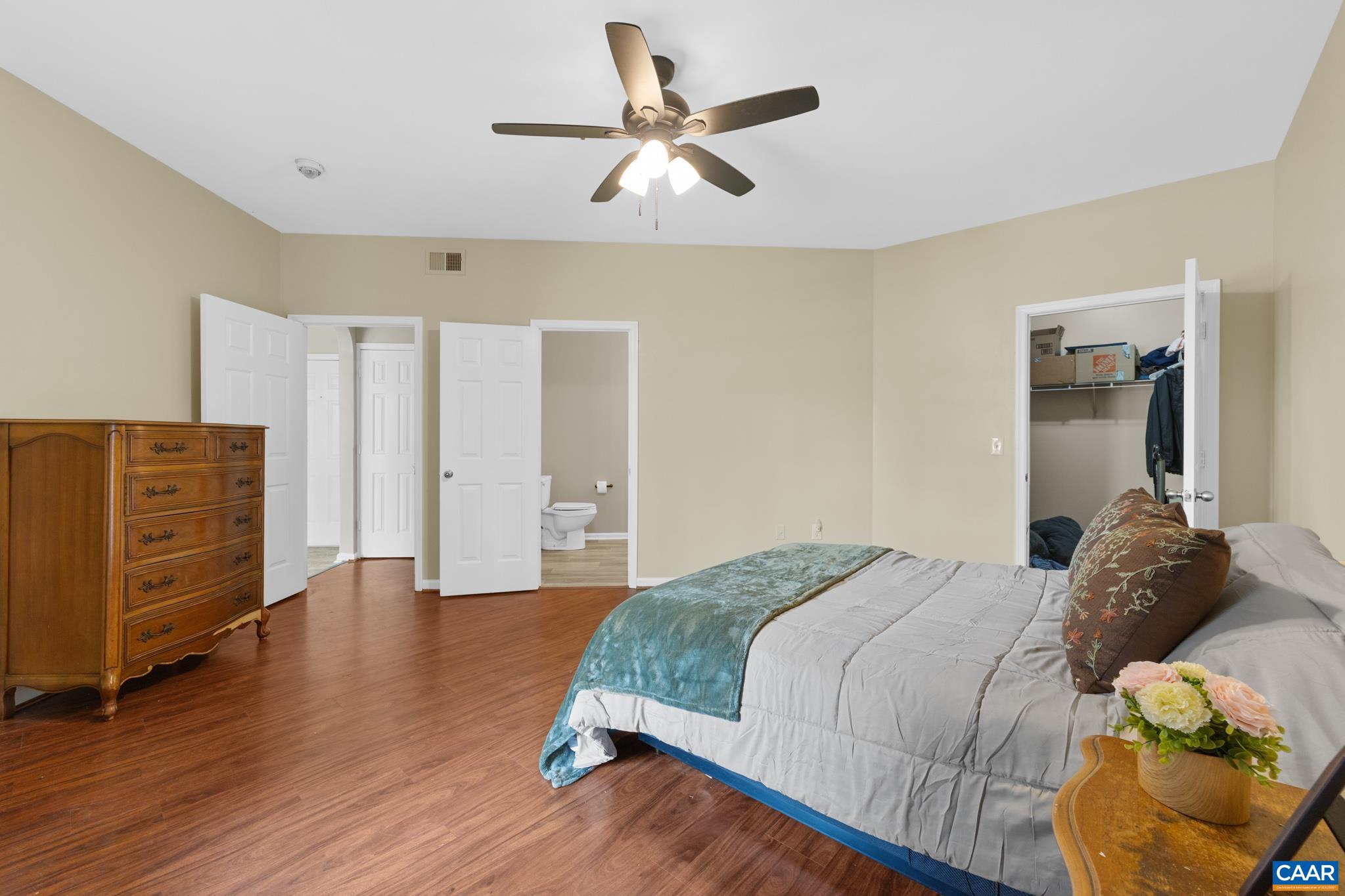 300 RIVERBEND DR, CHARLOTTESVILLE, Virginia 22911, 1 Bedroom Bedrooms, ,1 BathroomBathrooms,Residential,300 RIVERBEND DR,676059 MLS # 676059