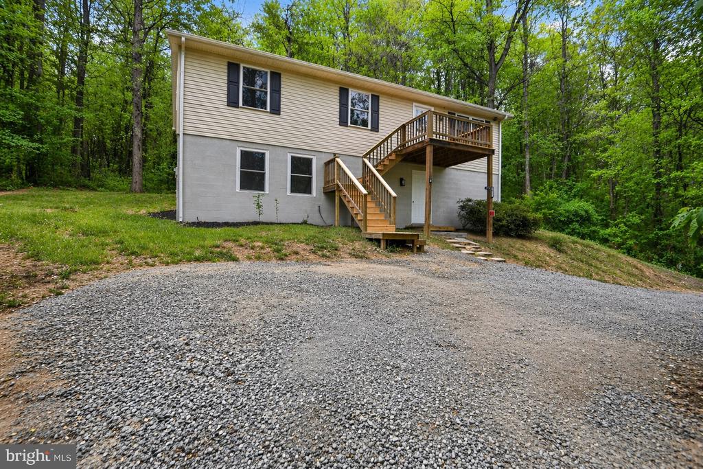 827 GREENE ACRES RD S, STANARDSVILLE, Virginia 22973, 4 Bedrooms Bedrooms, ,2 BathroomsBathrooms,Residential,827 GREENE ACRES RD S,VAGR2000848 MLS # VAGR2000848
