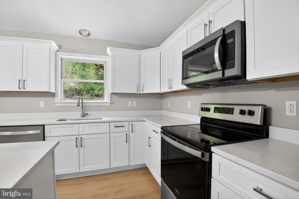 827 GREENE ACRES RD S, STANARDSVILLE, Virginia 22973, 4 Bedrooms Bedrooms, ,2 BathroomsBathrooms,Residential,827 GREENE ACRES RD S,VAGR2000848 MLS # VAGR2000848