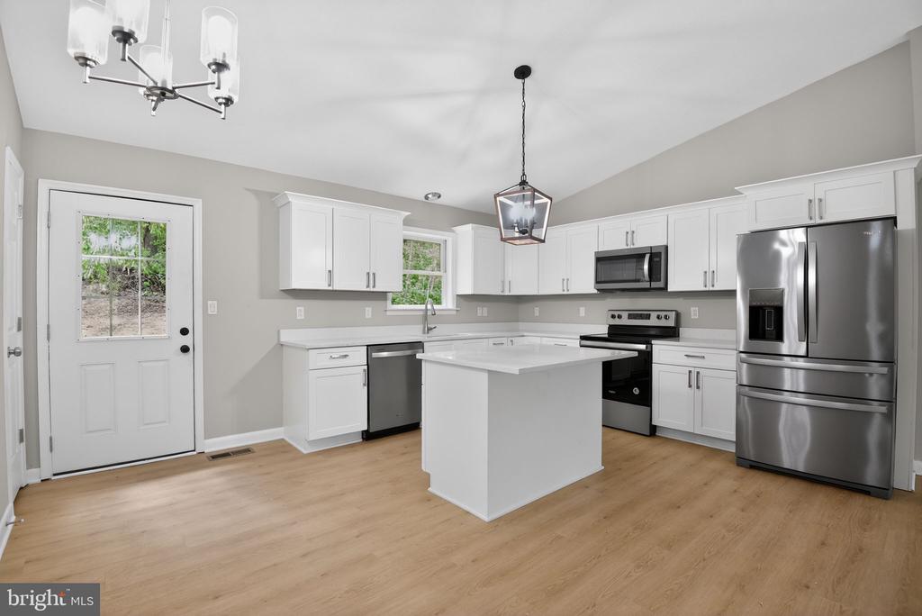 827 GREENE ACRES RD S, STANARDSVILLE, Virginia 22973, 4 Bedrooms Bedrooms, ,2 BathroomsBathrooms,Residential,827 GREENE ACRES RD S,VAGR2000848 MLS # VAGR2000848