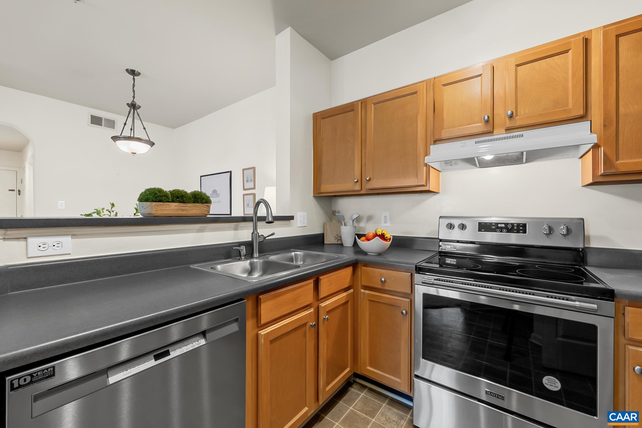 280 RIVERBEND DR, CHARLOTTESVILLE, Virginia 22911, 2 Bedrooms Bedrooms, ,2 BathroomsBathrooms,Residential,280 RIVERBEND DR,676063 MLS # 676063