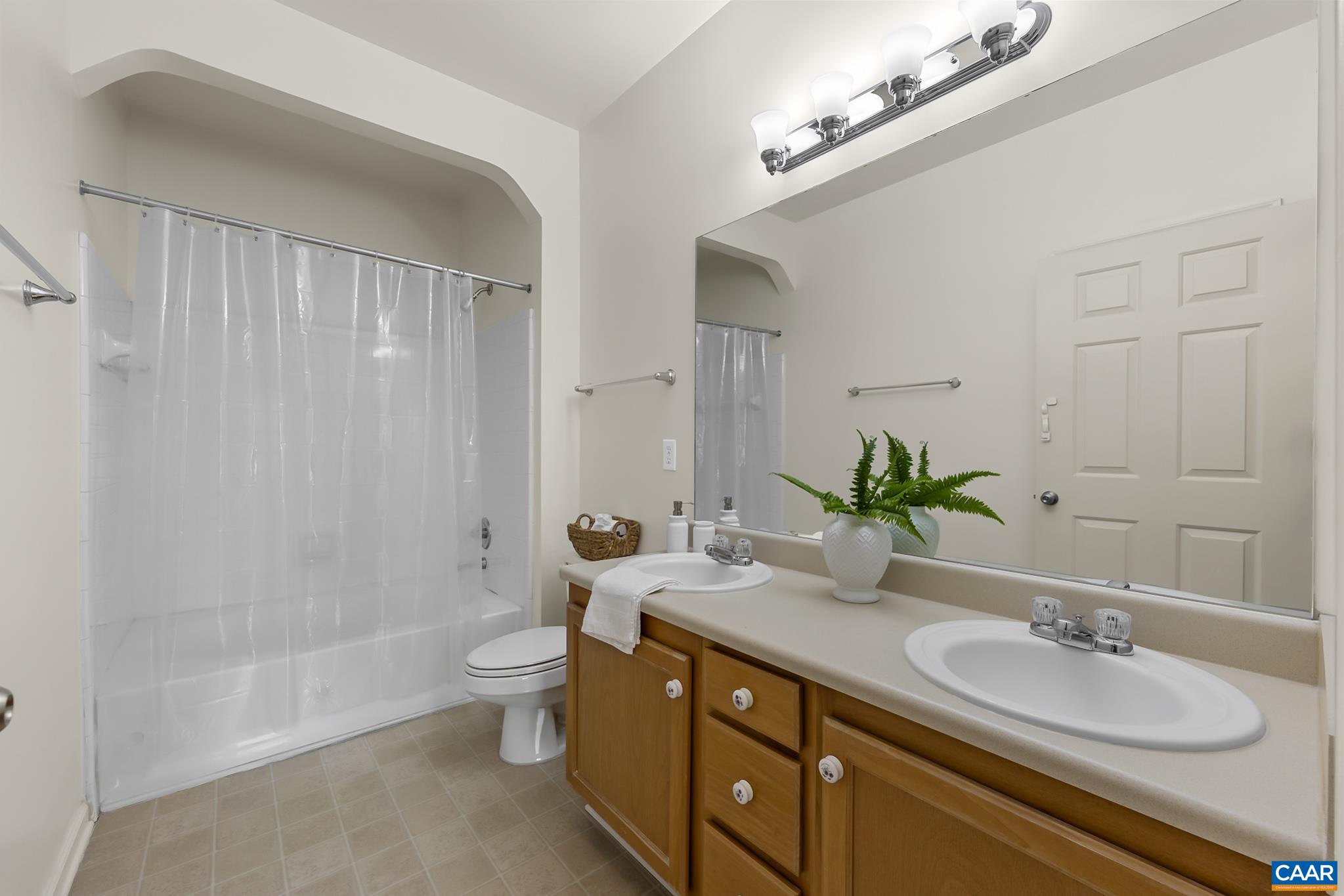 280 RIVERBEND DR, CHARLOTTESVILLE, Virginia 22911, 2 Bedrooms Bedrooms, ,2 BathroomsBathrooms,Residential,280 RIVERBEND DR,676063 MLS # 676063