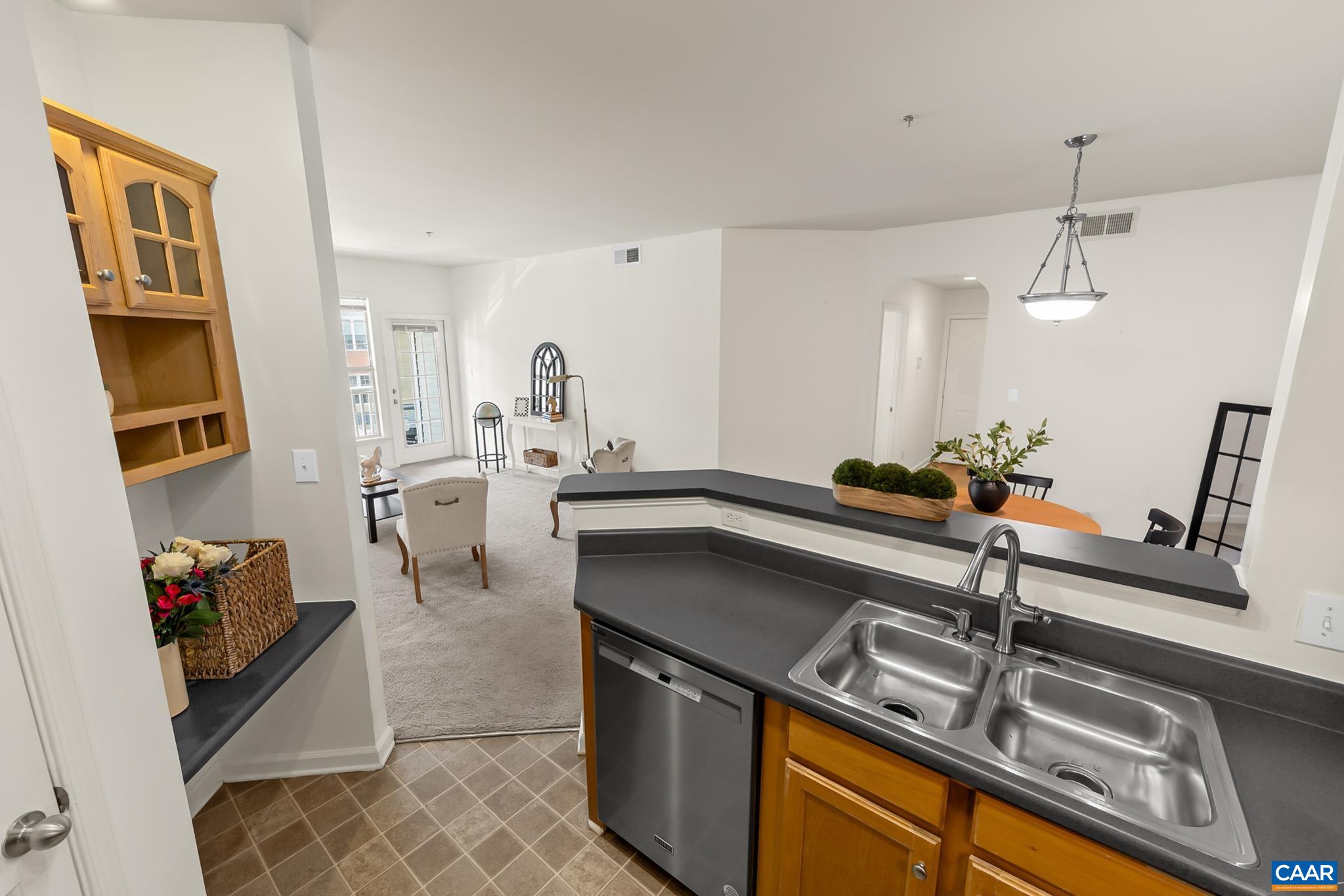 280 RIVERBEND DR, CHARLOTTESVILLE, Virginia 22911, 2 Bedrooms Bedrooms, ,2 BathroomsBathrooms,Residential,280 RIVERBEND DR,676063 MLS # 676063