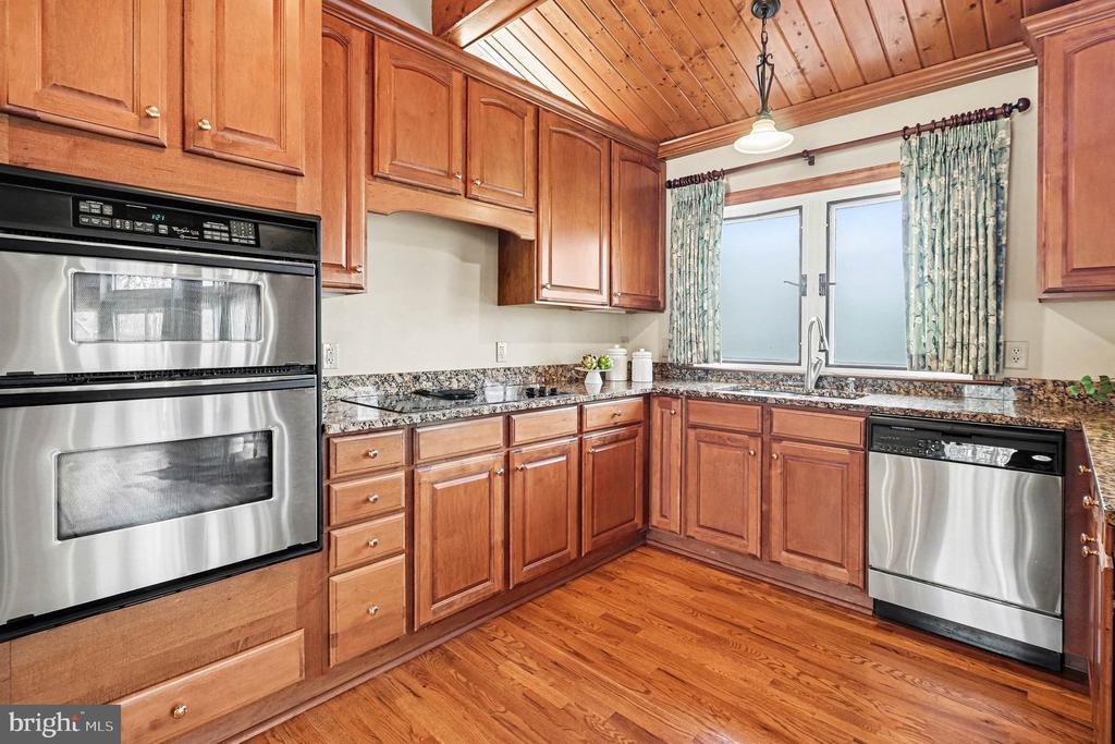 10221 HELENA TER, SPOTSYLVANIA, Virginia 22553, 3 Bedrooms Bedrooms, ,3 BathroomsBathrooms,Residential,10221 HELENA TER,VASP2039186 MLS # VASP2039186