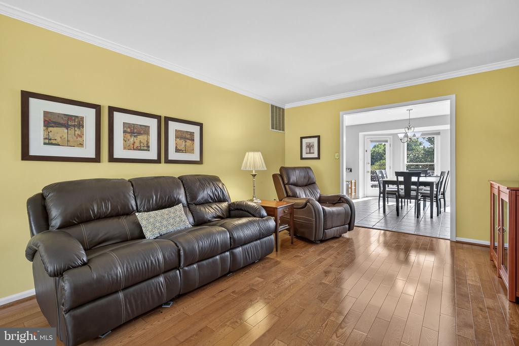 8056 GRIFFINSBURG RD, BOSTON, Virginia 22713, 6 Bedrooms Bedrooms, ,3 BathroomsBathrooms,Residential,8056 GRIFFINSBURG RD,VACU2012954 MLS # VACU2012954