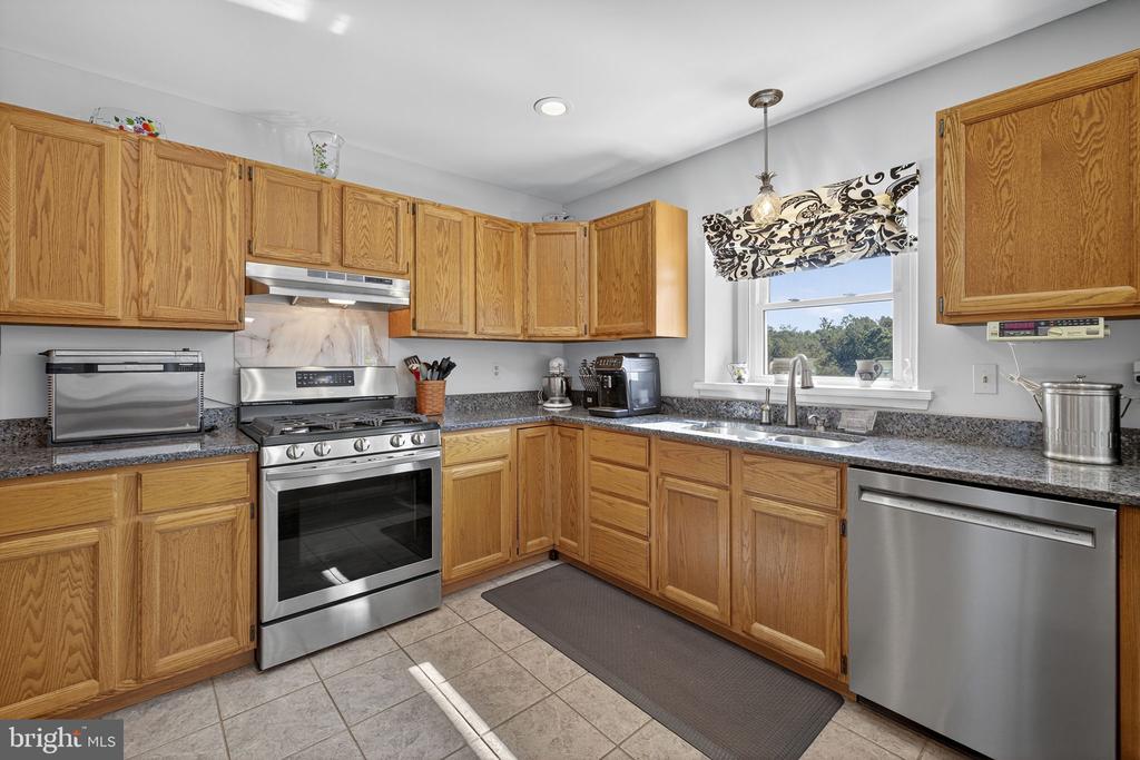 8056 GRIFFINSBURG RD, BOSTON, Virginia 22713, 6 Bedrooms Bedrooms, ,3 BathroomsBathrooms,Residential,8056 GRIFFINSBURG RD,VACU2012954 MLS # VACU2012954