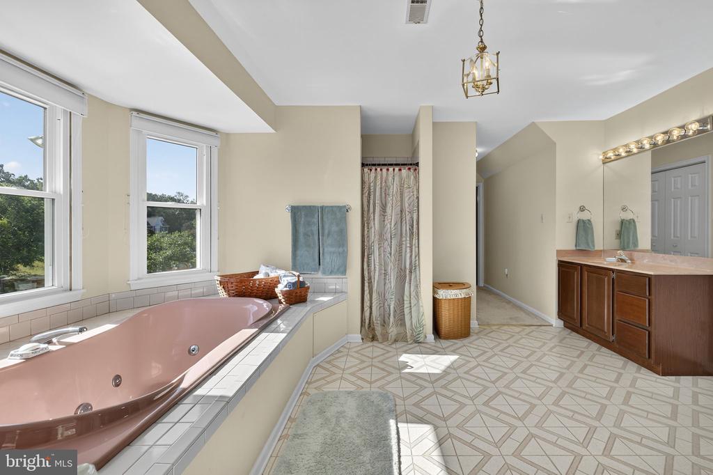 8056 GRIFFINSBURG RD, BOSTON, Virginia 22713, 6 Bedrooms Bedrooms, ,3 BathroomsBathrooms,Residential,8056 GRIFFINSBURG RD,VACU2012954 MLS # VACU2012954