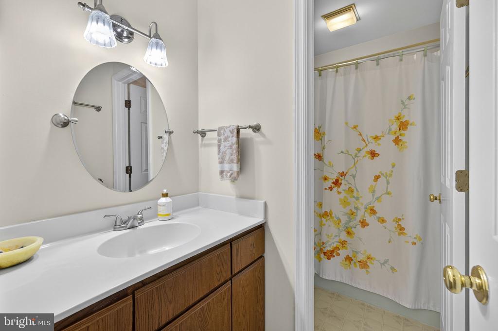 8056 GRIFFINSBURG RD, BOSTON, Virginia 22713, 6 Bedrooms Bedrooms, ,3 BathroomsBathrooms,Residential,8056 GRIFFINSBURG RD,VACU2012954 MLS # VACU2012954