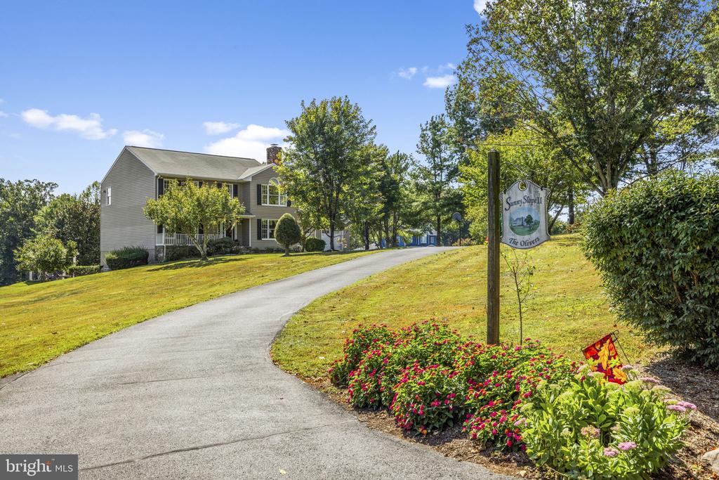 8056 GRIFFINSBURG RD, BOSTON, Virginia 22713, 6 Bedrooms Bedrooms, ,3 BathroomsBathrooms,Residential,8056 GRIFFINSBURG RD,VACU2012954 MLS # VACU2012954