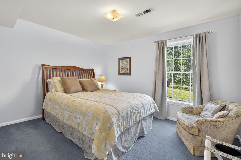 8056 GRIFFINSBURG RD, BOSTON, Virginia 22713, 6 Bedrooms Bedrooms, ,3 BathroomsBathrooms,Residential,8056 GRIFFINSBURG RD,VACU2012954 MLS # VACU2012954