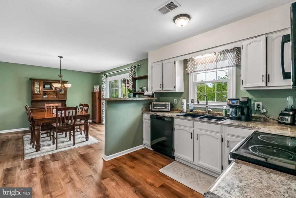 6774 GRAYS MILL RD, WARRENTON, Virginia, 3 Bedrooms Bedrooms, ,2 BathroomsBathrooms,Residential,6774 GRAYS MILL RD,VAFQ2021050 MLS # VAFQ2021050