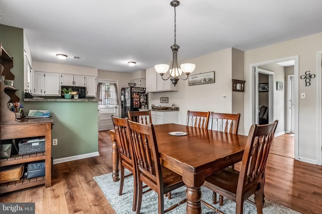 6774 GRAYS MILL RD, WARRENTON, Virginia, 3 Bedrooms Bedrooms, ,2 BathroomsBathrooms,Residential,6774 GRAYS MILL RD,VAFQ2021050 MLS # VAFQ2021050