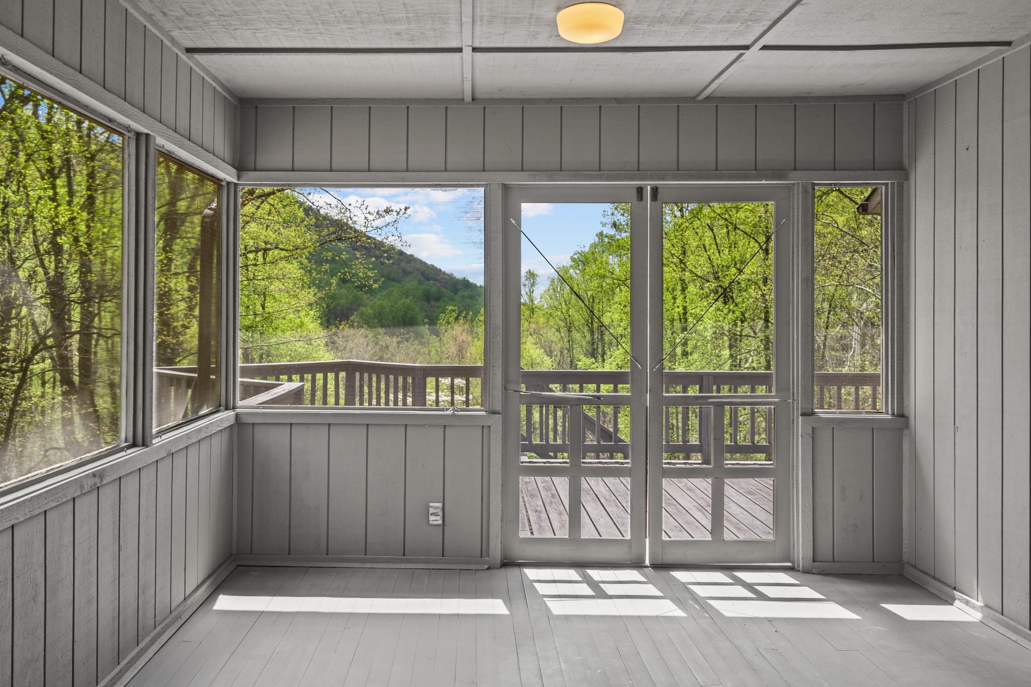 815 GID BROWN HOLLOW RD, WASHINGTON, Virginia, 3 Bedrooms Bedrooms, ,2 BathroomsBathrooms,Residential,815 GID BROWN HOLLOW RD,VARP2002582 MLS # VARP2002582