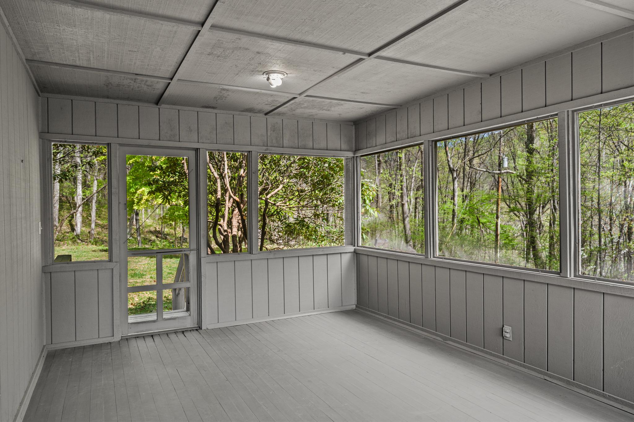 815 GID BROWN HOLLOW RD, WASHINGTON, Virginia, 3 Bedrooms Bedrooms, ,2 BathroomsBathrooms,Residential,815 GID BROWN HOLLOW RD,VARP2002582 MLS # VARP2002582