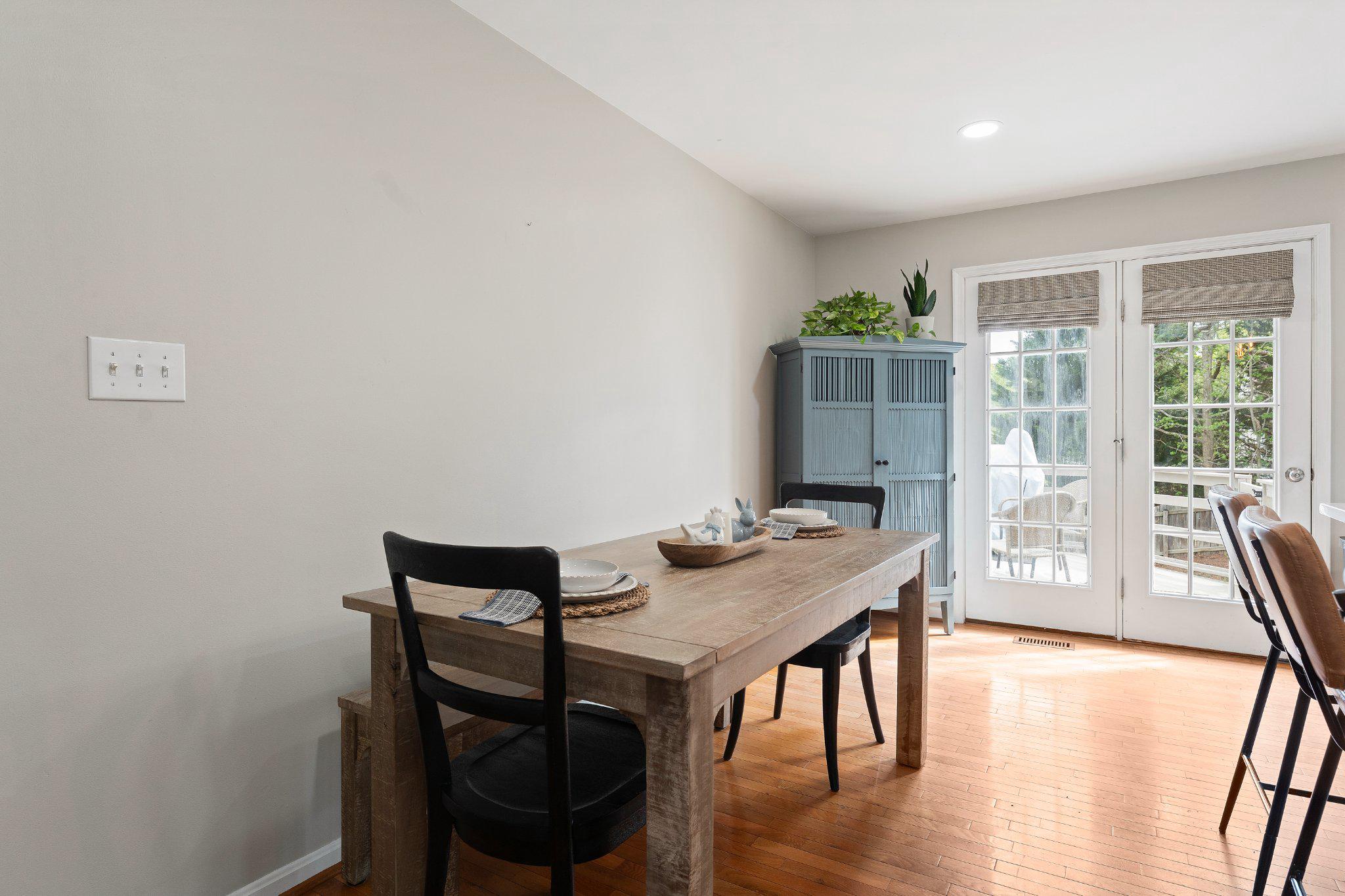 8811 KENT CT, FREDERICKSBURG, Virginia 22408, 5 Bedrooms Bedrooms, ,3 BathroomsBathrooms,Residential,8811 KENT CT,VASP2040968 MLS # VASP2040968